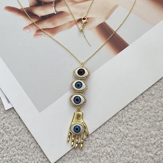 Collar 3 ojo con manita