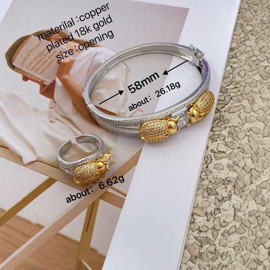 Juego de pulsera y anillo ajustable escarabajos